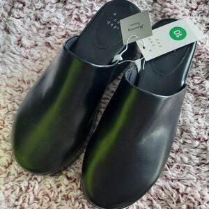 Womens size 10 black chunky slides